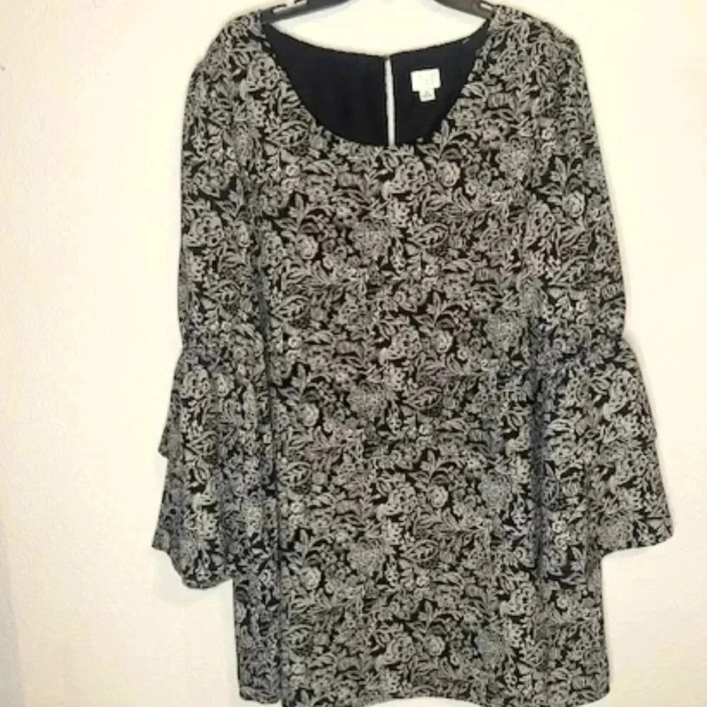 A New Day‎ Flare Sleeve Ruffle Black White Floral Print Size Large Bohemian Boho